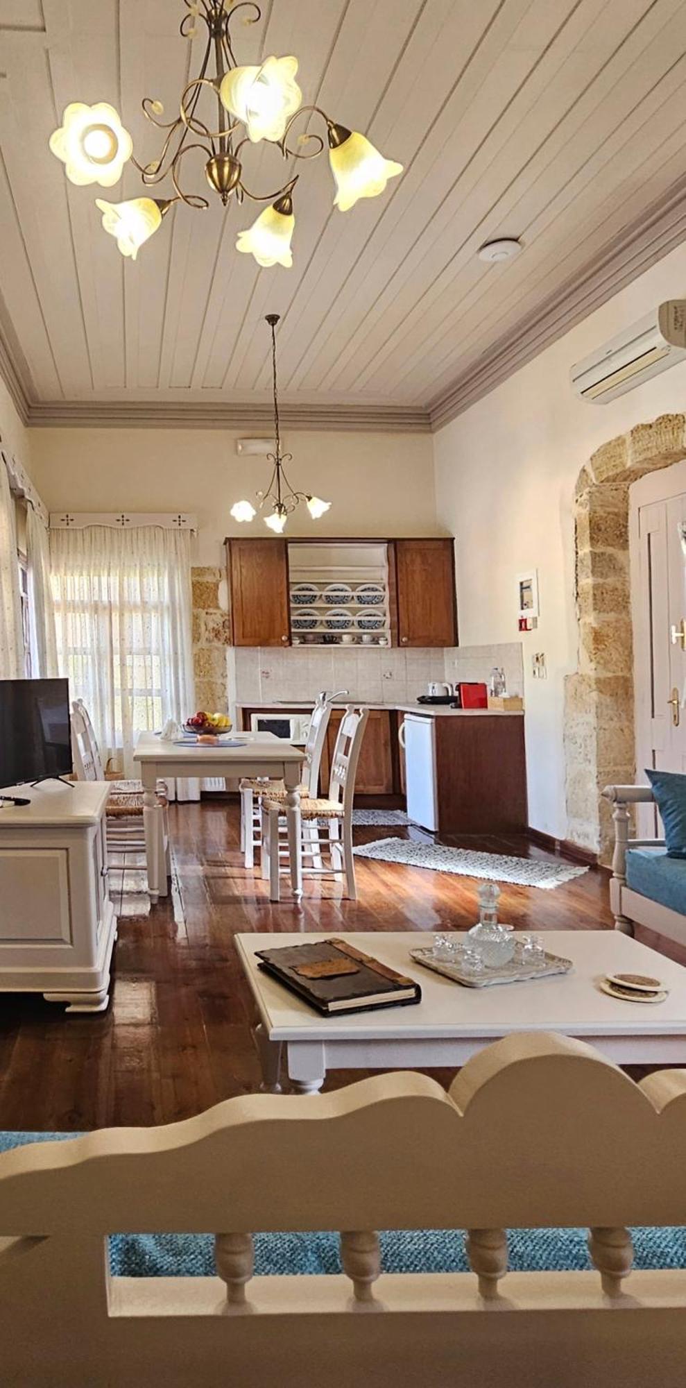Arhontiko Arhanes Apartment *
